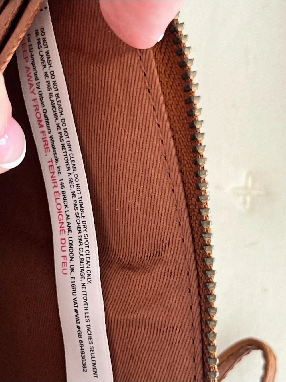Free People ✨NWT✨Vegan Leather Zip Wristlet Wallet